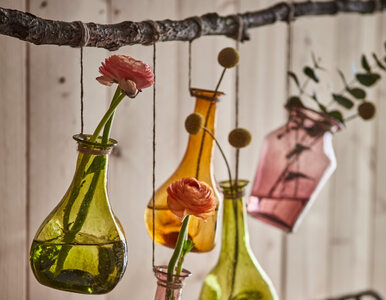 Miniatura: Wiosenna dekoracja z wazonów – łatwy...