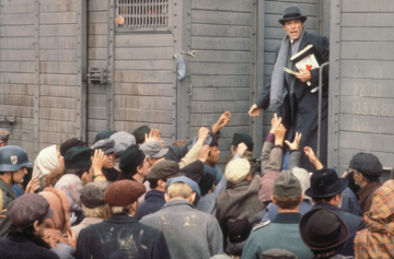 Kadr z&nbsp;filmu &bdquo;Wallenberg&rdquo;