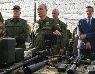 Miniatura: Dmuchany myśliwiec na manewrach Zapad....