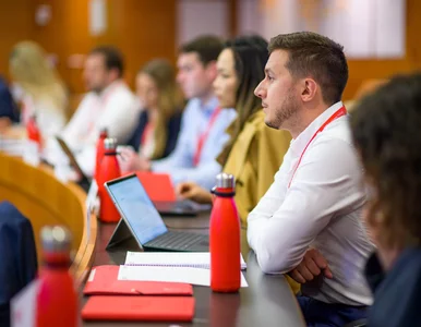 Miniatura: Budowanie przyszłości biznesu: misja i...