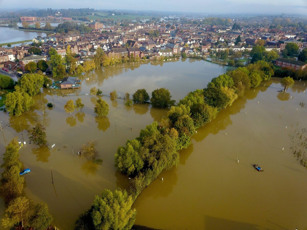 Powodzie w Midlands w Wielkiej Brytanii 