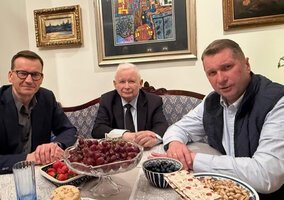 Miniatura: Ten ruch rozsierdził Kaczyńskiego. „Poziom...