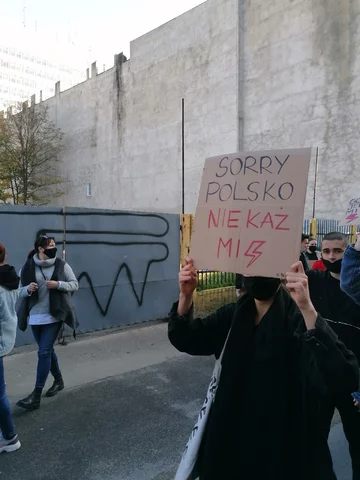 Hasła z protestu w Łodzi 