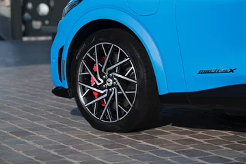 Ford-Mustang-Mach-E-GT 