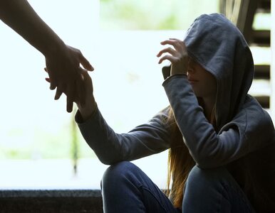 Miniatura: Nastolatki w kryzysie ratują się same....