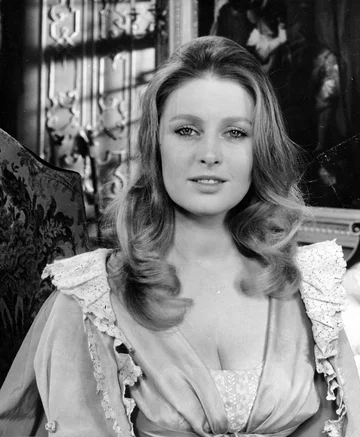 Kadr z filmu „Marysia i Napoleon” 1966. Kadr z filmu „Marysia i Napoleon” w reżyserii Leonarda Buczkowskiego, n/z Beata Tyszkiewicz.