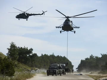 Pokaz Połączonych Ćwiczeń Sił Zbrojnych i Układu Pozamilitarnego ANAKONDA 2012 (fot. PAP/Marcin Bielecki)