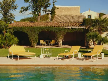 Outdoor 2026 by Westwing Collection – Small Balcony & Pool 