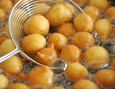 Miniatura: Te pączki robię w 10 minut. Rodzina była...