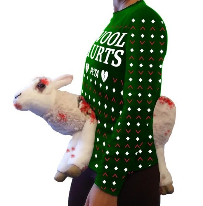 Sweter sprzedawany przez organizację PETA