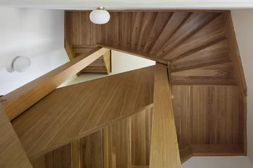 Renowacja willi z lat 30. w Pradze. Projekt Atelier Hajný 