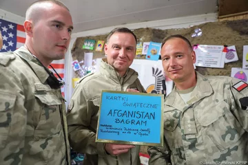 Andrzej Duda w bazie Bagram 