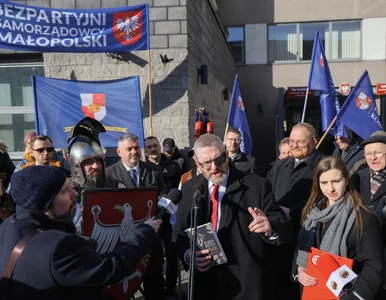 Miniatura: Grzegorz Braun pojawił się w sądzie. Miał...