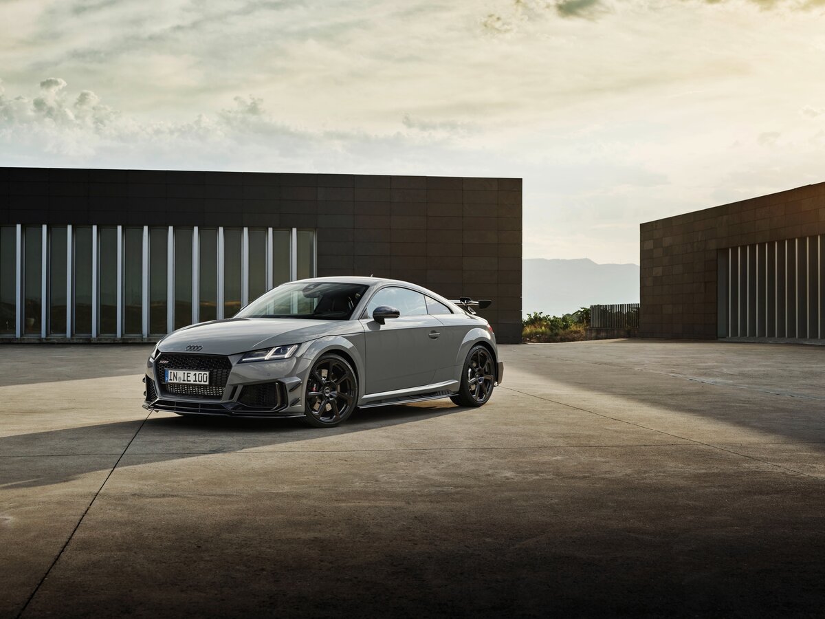 Audi TT RS Coupé iconic edition 