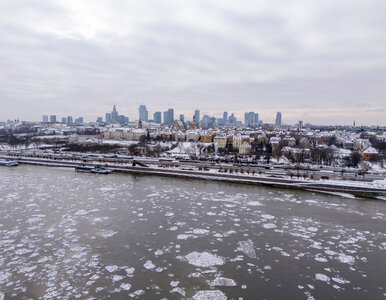 Miniatura: Warszawa sparaliżowana, zima nie...