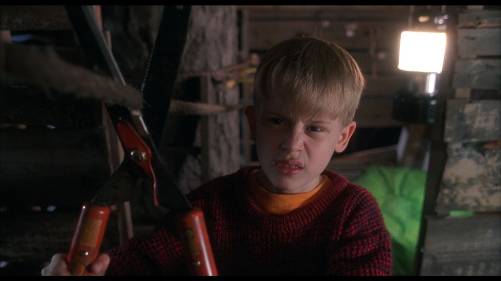 Kadr z filmu „Kevin sam w domu” (1990) 