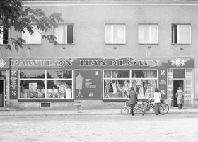 Miniatura: 10 pytań o życie w czasach PRL-u