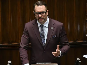 Miniatura: Mejza wywołał awanturę w Sejmie. Do akcji...