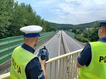 Pomiar prędkości na&nbsp;autostradzie