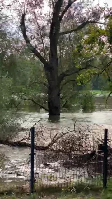 Fala kulminacyjna przechodzi przez Wrocław 