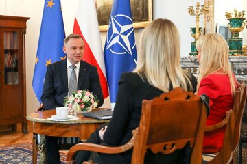 Prezydent Andrzej Duda podczas wywiadu z&nbsp;Joanną Miziołek i&nbsp;Agnieszką Szczepańską
