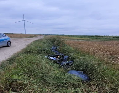 Miniatura: Wyrzucił do rowu kilkanaście worków...