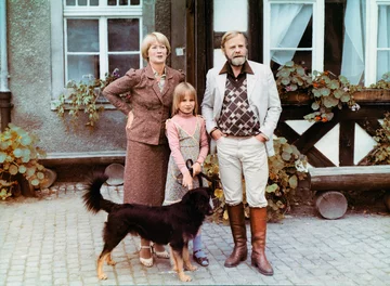 Kadr z filmu „Na tropach Bartka” 1982. Kadr z filmu „Na tropach Bartka” w reżyserii Janusza Leskiego, n/z Alina Janowska, Stanisław Niwiński.