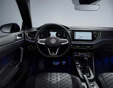 Miniatura: Volkswagen ostro w dół. Nowy model za 64...