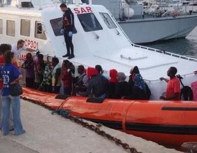 Miniatura: Zatonęła łódź pełna imigrantów