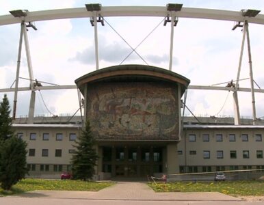 Miniatura: Kolejna kompromitacja urzędników. Stadion...