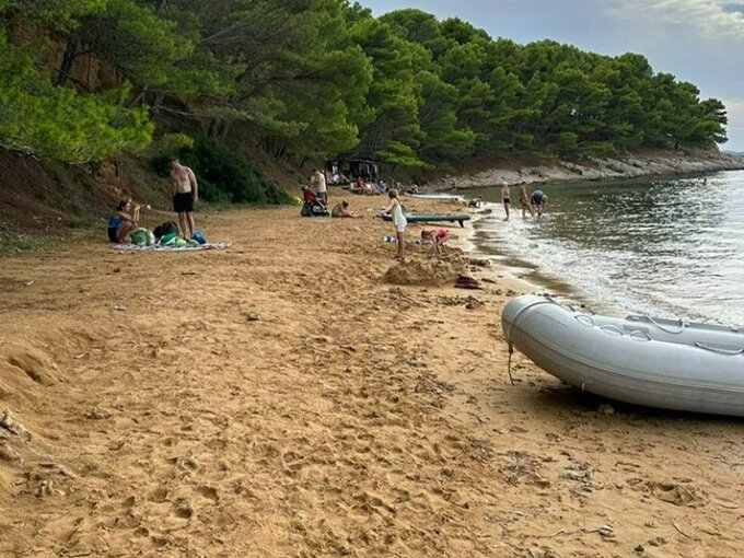 Na piaszczystej plaży