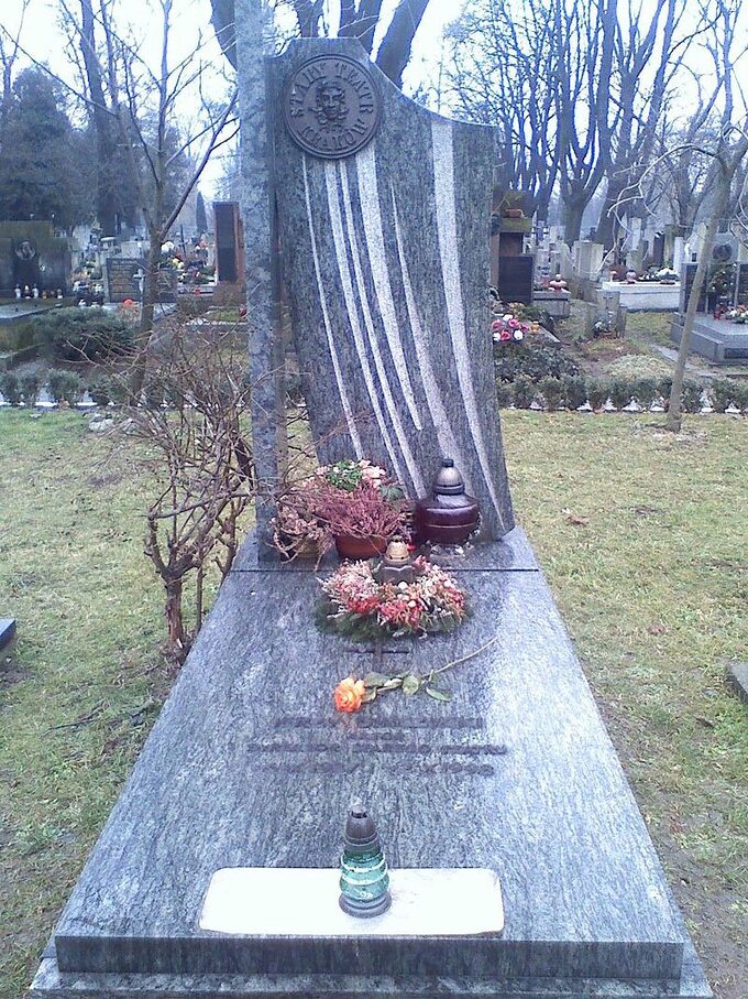 Grób Jerzego Bińczyckiego na Cmentarzu Rakowickim