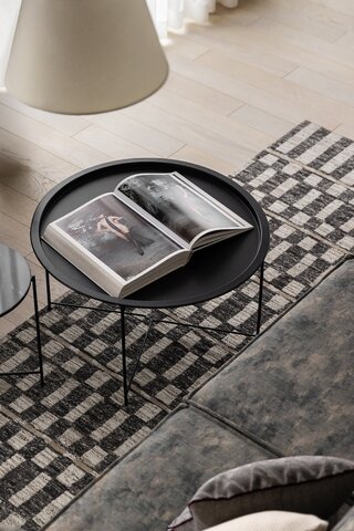 Dwupoziomowy apartament w&nbsp;inwestycji Chronos na&nbsp;warszawskiej Woli, projekt Moderna Design