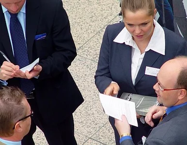 Miniatura: Typowa kariera zawodowa: 6 pracodawców i 1...