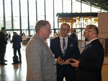 Networking umożliwi uczestnikom nawiązanie cennych kontakt&oacute;w biznesowych, wymianę doświadczeń oraz&nbsp;budowanie relacji, kt&oacute;re mogą zaowocować długoterminowymi partnerstwami