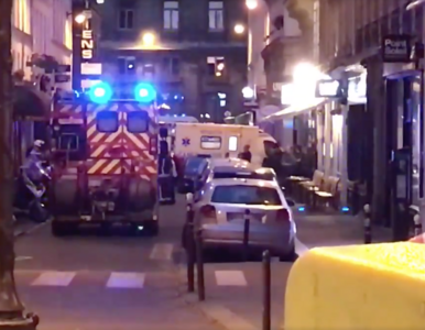 Miniatura: Atak nożownika w centrum Paryża. Są ofiary...