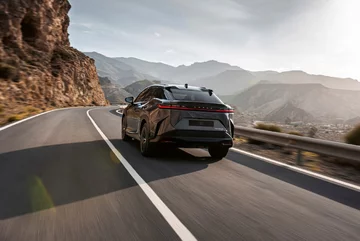 Lexus RZ 450e 