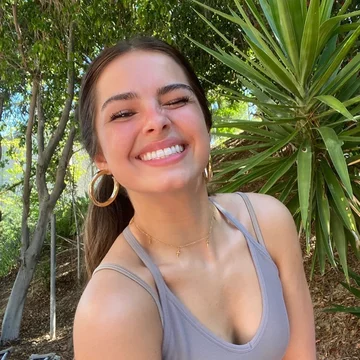 Addison Rae 