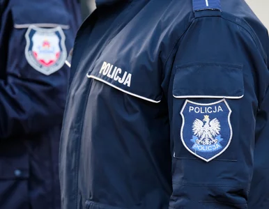 Miniatura: Policjanci zarazili się od dziewczynki,...