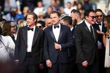 Brad Pitt, Leonardo DiCaprio, Quentin Tarantino i Margot Robbie 