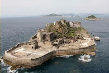 Hashima &#8211; jedna z 505 niezamieszkanych wysp w prefekturze Nagasaki