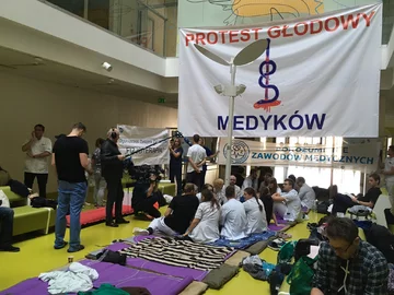 Sala, w której odbywa się protest głodowy medyków 