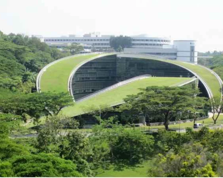 Miniatura: Niezwykłe budynki sztuki nowoczesnej