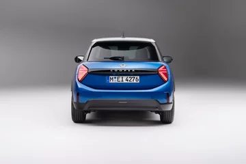 Nowe 5-drzwiowe Mini Cooper 