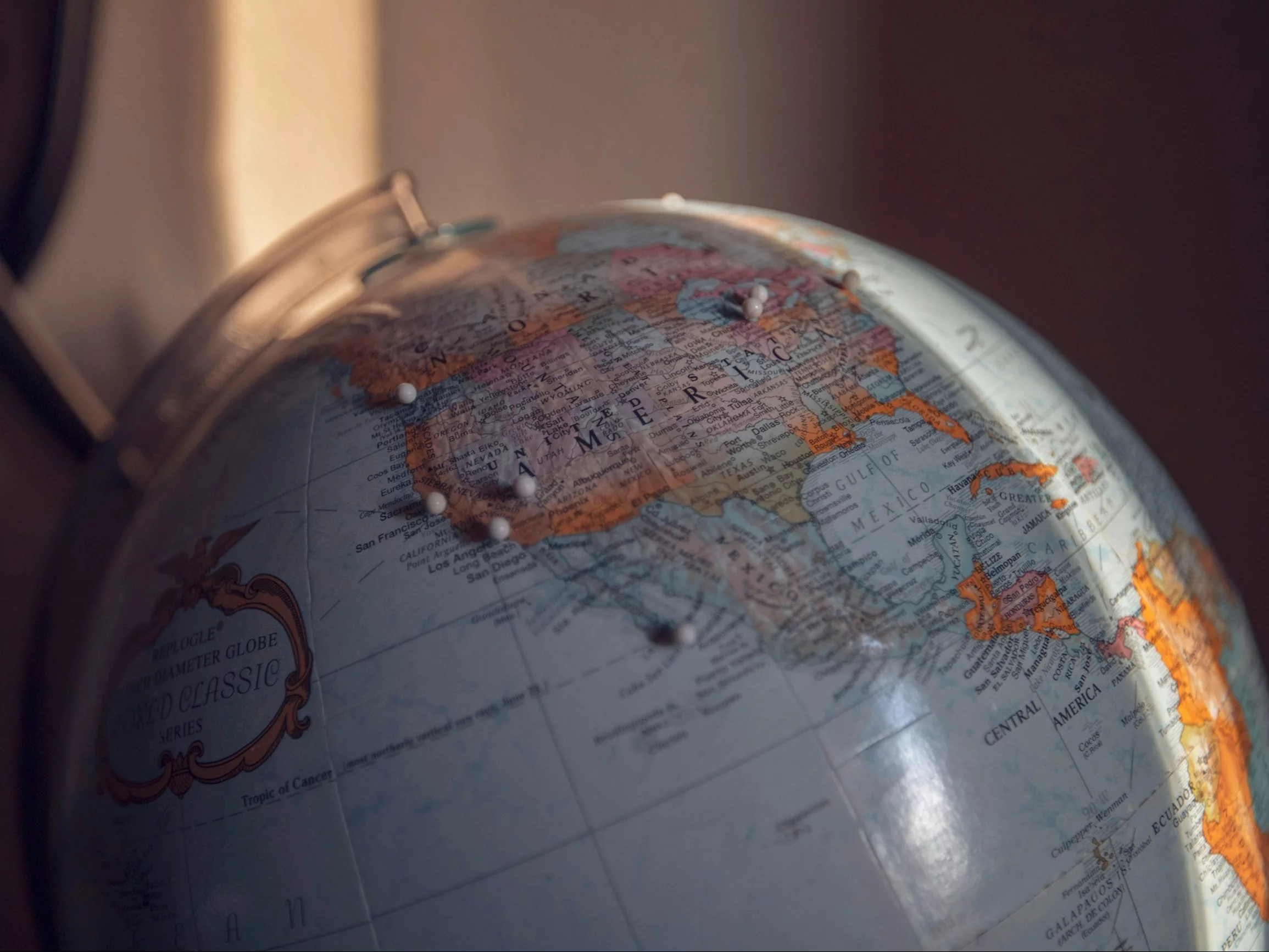 My podajemy miasto, ty państwo. W pytaniu 4. zaczynają się schody