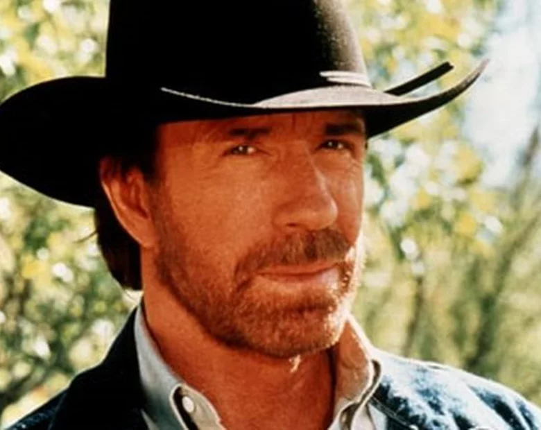 Miniatura: Chuck Norris kontra PiS i "Gazeta Polska"