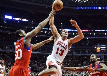 Play offy w NBA zaczęły się od zwycięstwa Chicago Bulls nad Phipadelphia 76'ers 103:91 (fot. EPA/TANNEN MAURY/PAP)