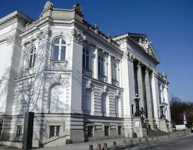 Miniatura: Po 11 latach, minister Gliński zmienia...