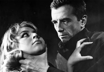 Kadr z filmu „Dziś w nocy umrze miasto” w reżyserii Jana Rybkowskiego, n/z Kalina Jędrusik, Andrzej Łapicki 