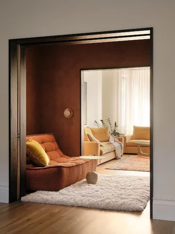 Wnętrze, które dojrzewa z czasem, projekt Michael Godmer Studio 